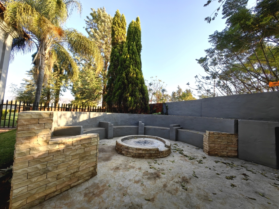 Commercial Property for Sale in Waterglen A H North West